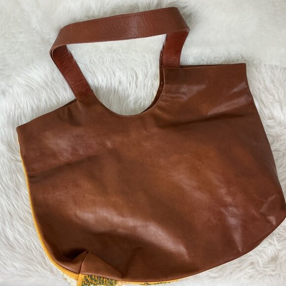 Anthropologie Aimee Gold Yellow Floral Embroidered Beaded Tote Bag NWOT - Picture 4 of 8